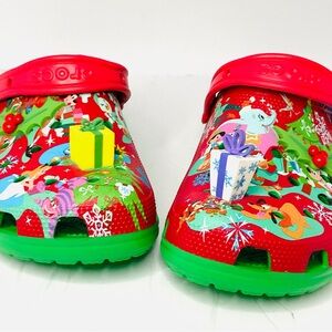Disney Holiday Crocs Red & Green with Jibbitz – Women’s 10 / Men’s 8